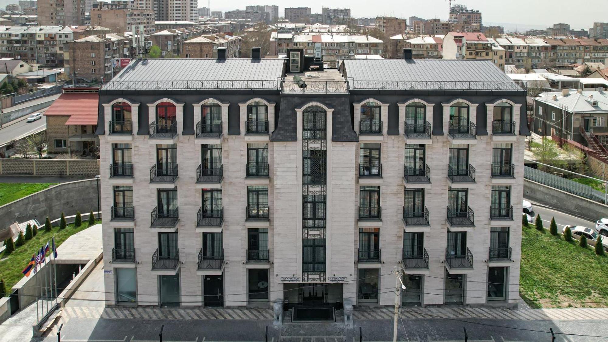 Dynasty Hotel & Spa Yerevan Exterior photo