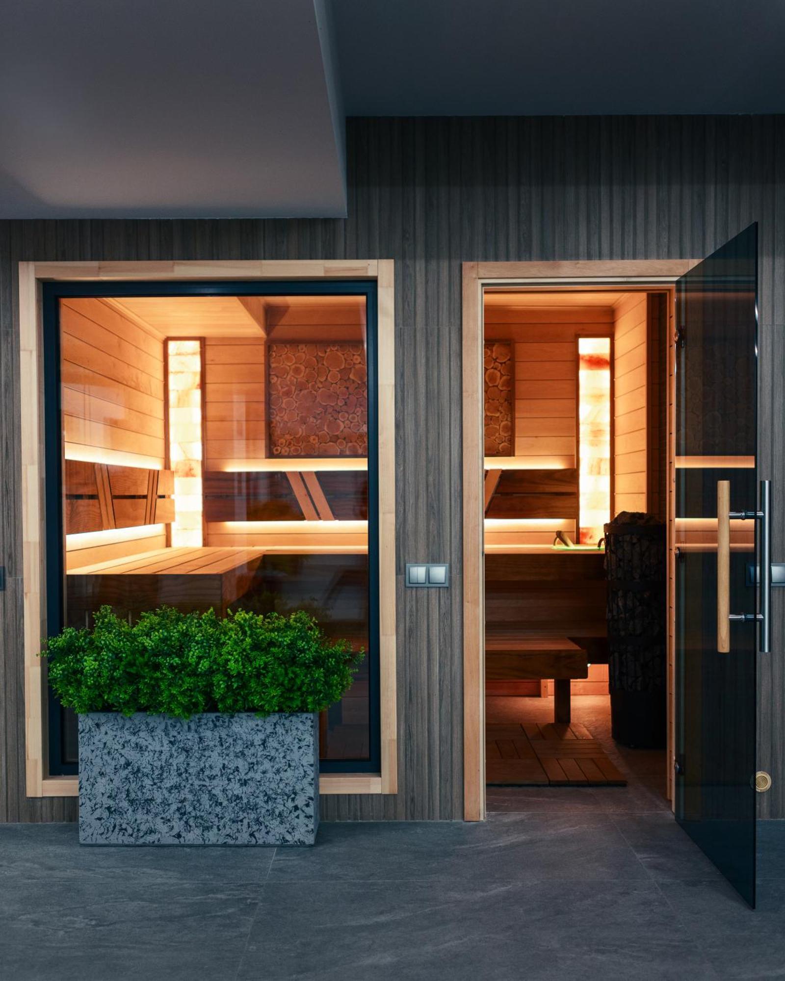 Dynasty Hotel & Spa Yerevan Exterior photo